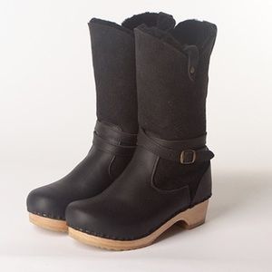Sven clog boots - size 36!